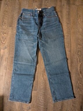 Madewell The Perfect Vintage Straight Jean in Mayfield Wash